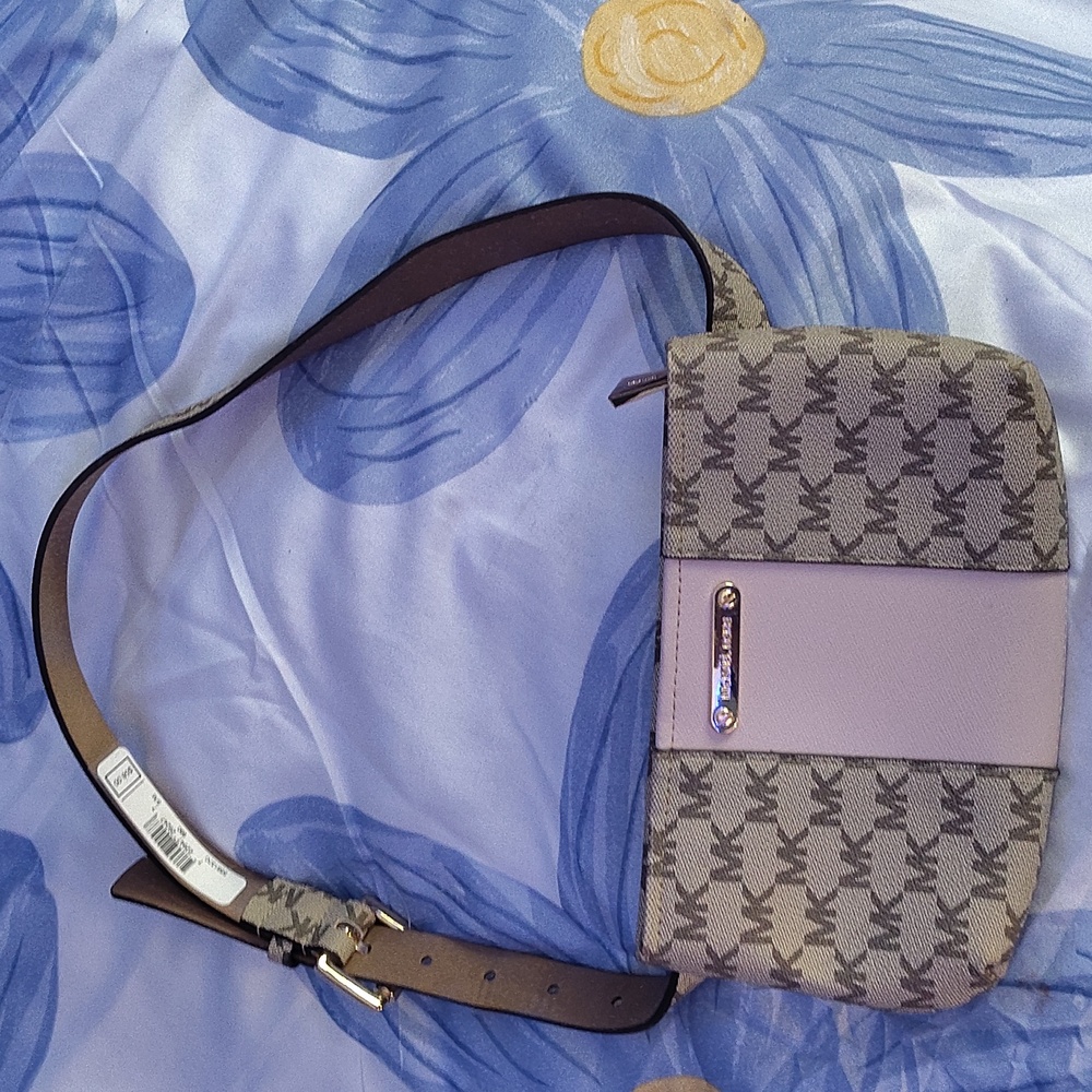 Michael Kors Cambodia Belt Bag Women’s S/M Brown Tan Logo Zip Adjustable NWT